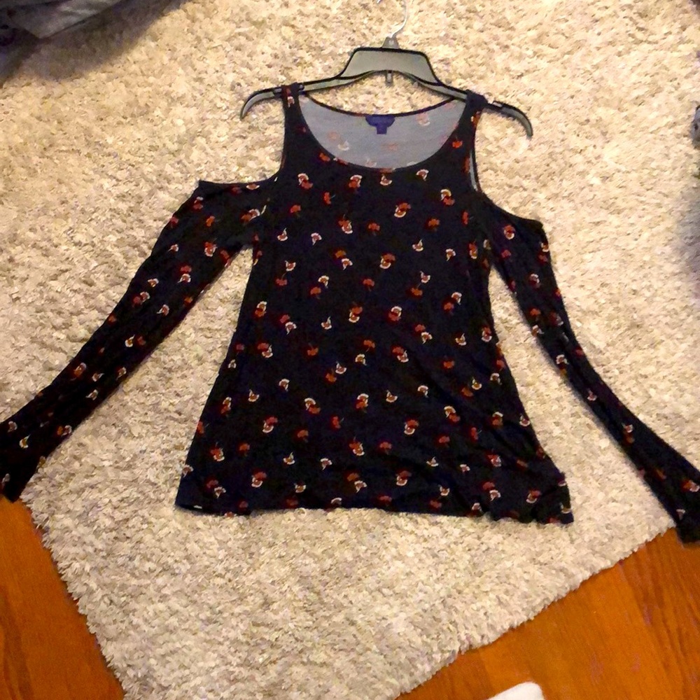 floral black top